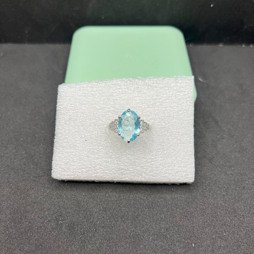 Ocean Blue Crystal Silver Ring with Czs - Size 7.75